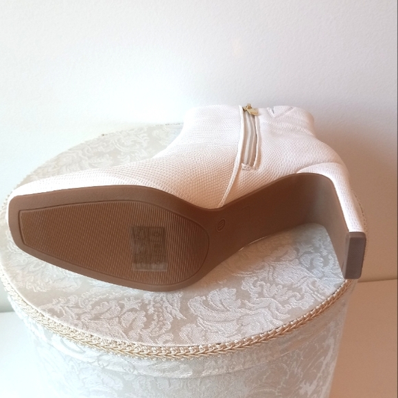 Ladies Vegan White Croc Botties - Picture 5 of 5